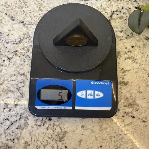 Chatsworth bronze medallion paperweight minted by English craftsman - Picture 8 of 9